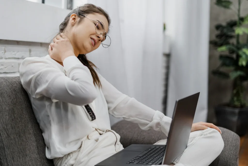 5 Ways to Relieve Your Neck Pain, from a PT