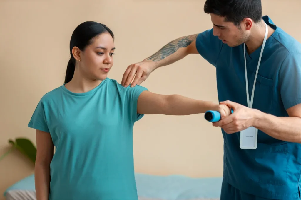 Finding the Right Physical Therapist for Your Dislocated Shoulder
