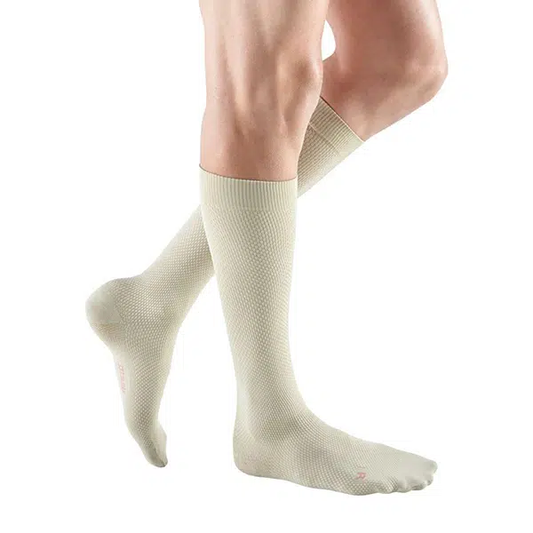 Compression-socks-mediven-for-men-select-knee-high-tan